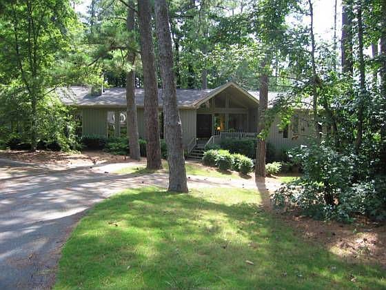 1st image of 110 Blackland Ct E
