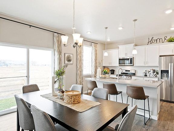 7th image of this home