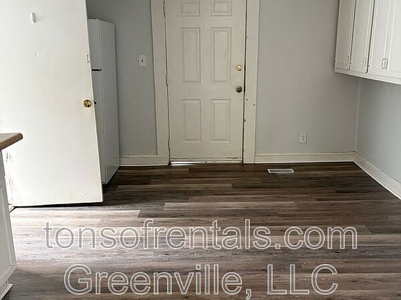 3rd image of 186 Skyuka St
