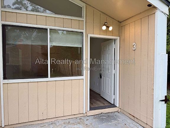 3rd image of 8113 San Jose Manor Dr E APT 3