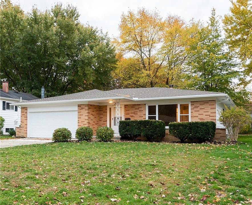 1st image of 26571 Redwood Dr