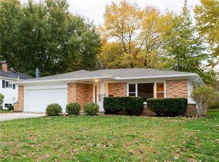 26571 Redwood Dr, Olmsted Falls, OH 44138