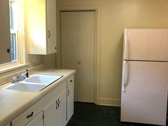2nd image of 334 Pine St
