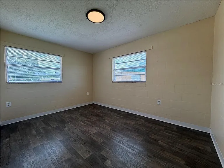 2988 Stowe Pl — Photo 6