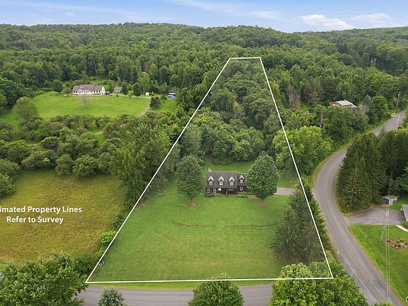 2nd image of 4880 Vesper Hill Rd