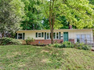 2200 Maplewood Dr, Knoxville, TN 37920