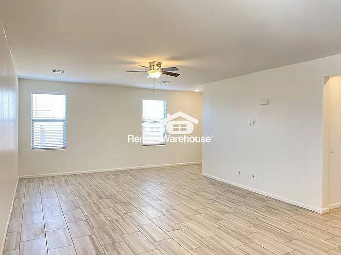 729 W Nova Pl — Photo 4