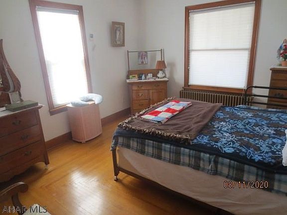 5th image of 150 W Carroll St