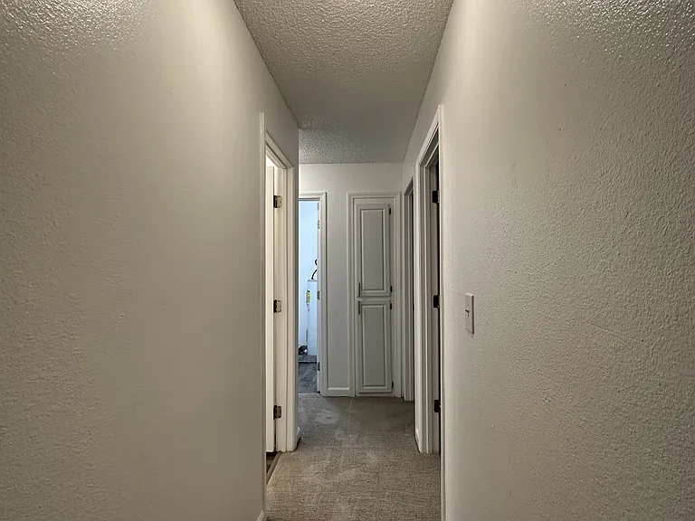 Parkview Apartments — Photo 13