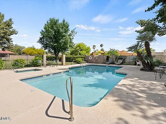 6339 E Claire Dr — Photo 28