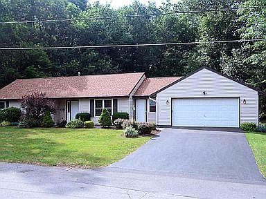 1st image of 17 Vincent Ave