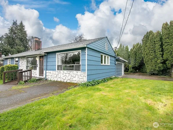 1925 28th, Longview, WA 98632