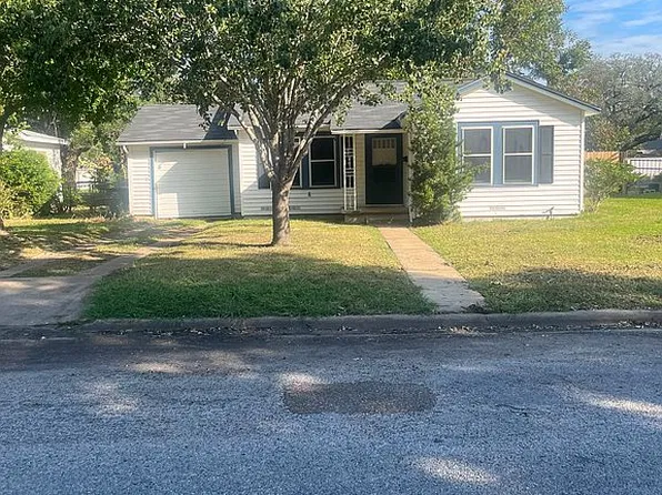 1506 Warren Ave, Victoria, TX 77901