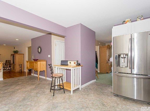 3rd image of 6 Brier Hollow Ct
