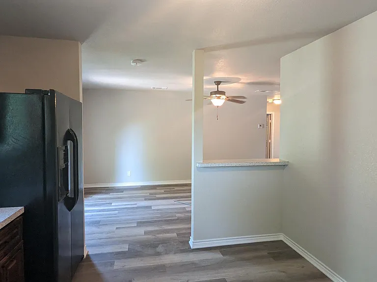 1203 Kathey Dr — Photo 6