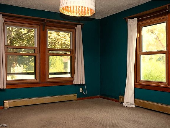 4th image of 44 Colony Dr