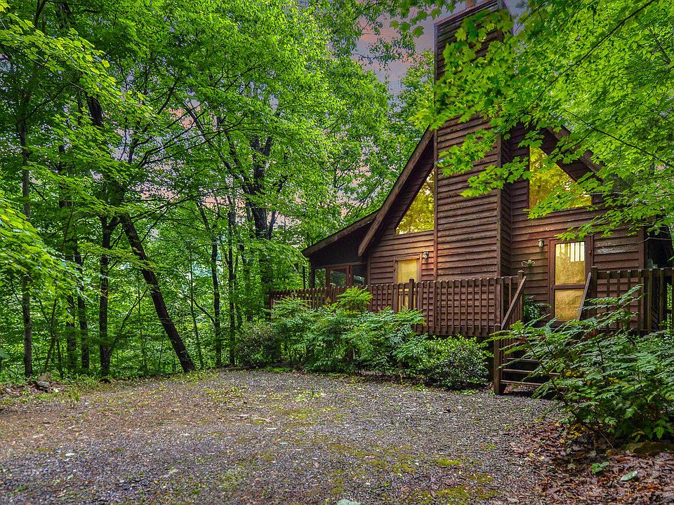 1st image of 205 Laurel Branch Dr