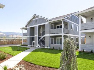 405-415 E Rapp Rd #413-O, Talent, OR 97540