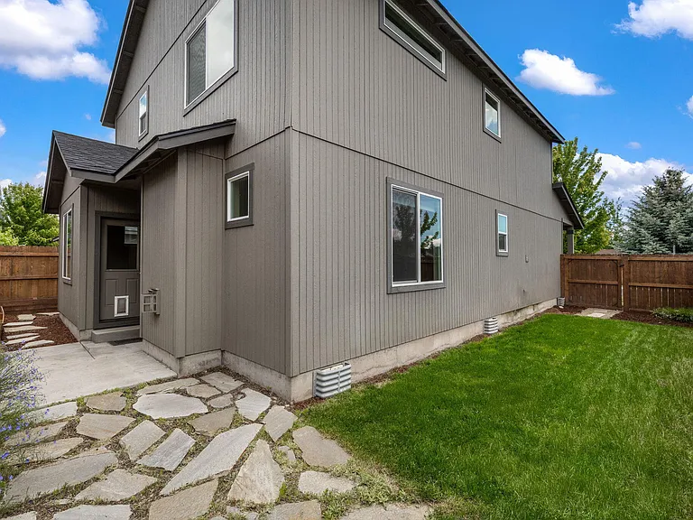 21154 Darnel Ave — Photo 34