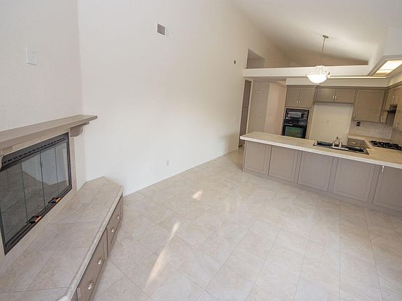4th image of 1579 Madrid Dr