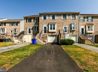 506 Blacksmith Ln, Newark, DE 19702