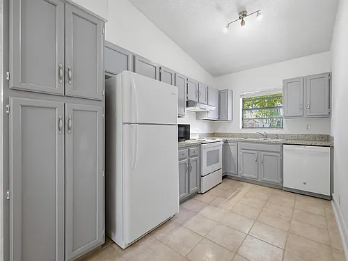 321 Norwood Ter Photo 1