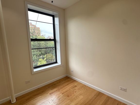 5th image of 178 E 7th St APT 5A
