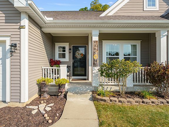 2nd image of 415 Oakvale Ct