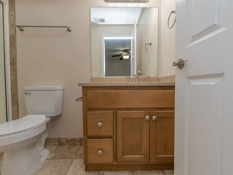 913 Walker St #102 — Photo 26