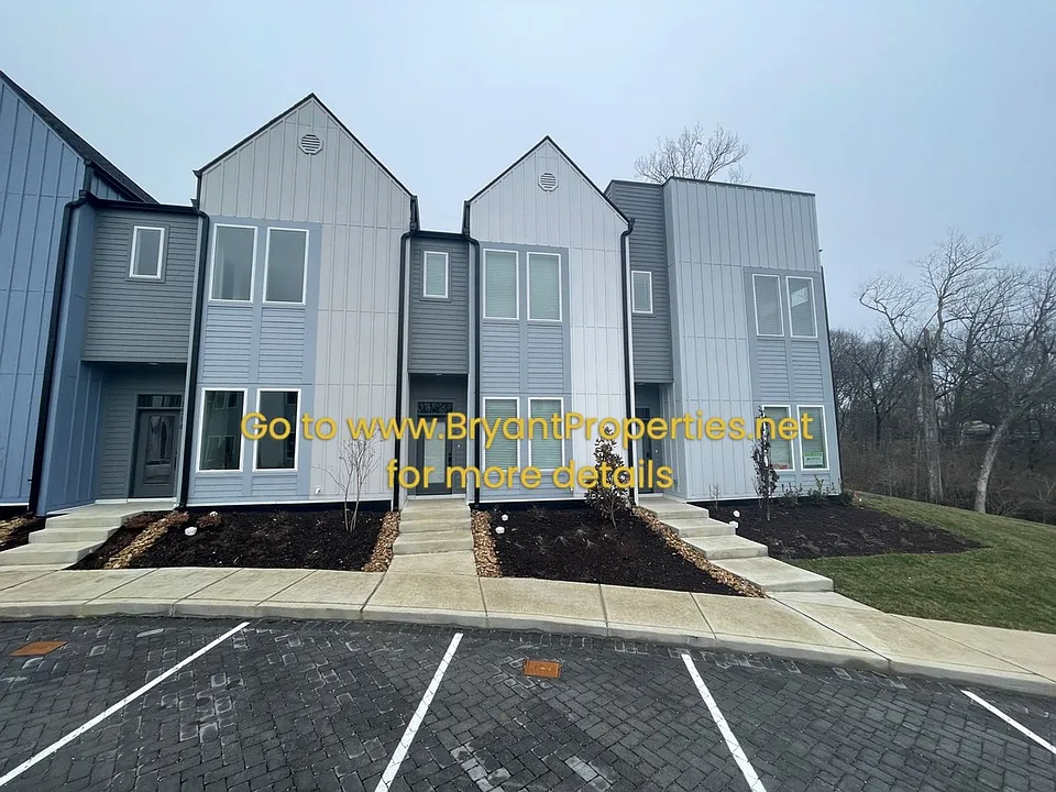 1512 Yarra St