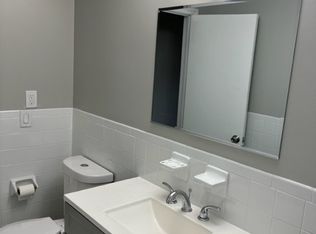 151 Oak St APT 2, Manchester, CT 06040