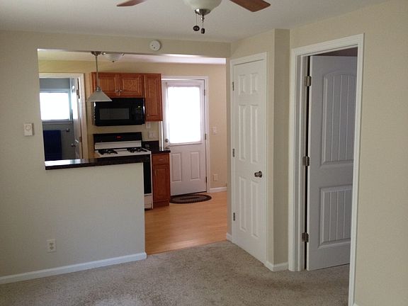 5th image of 135 Westbrook Dr