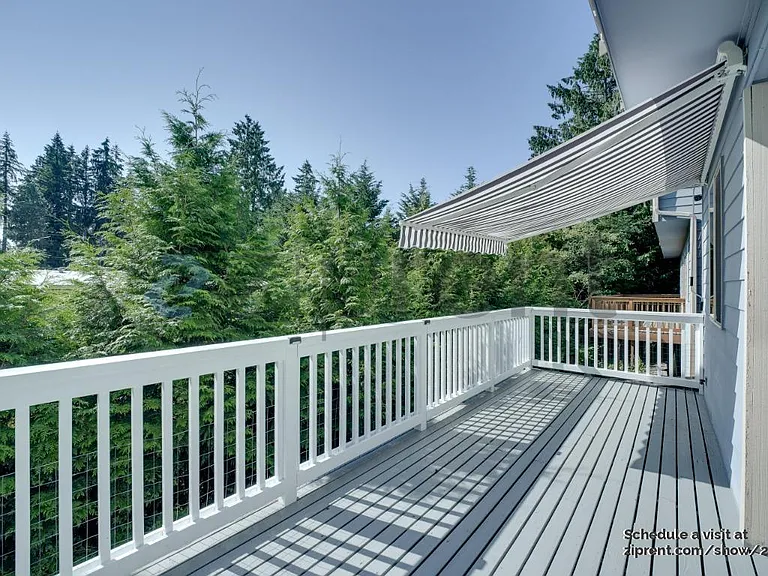 7607 NE 143rd Ct — Photo 11