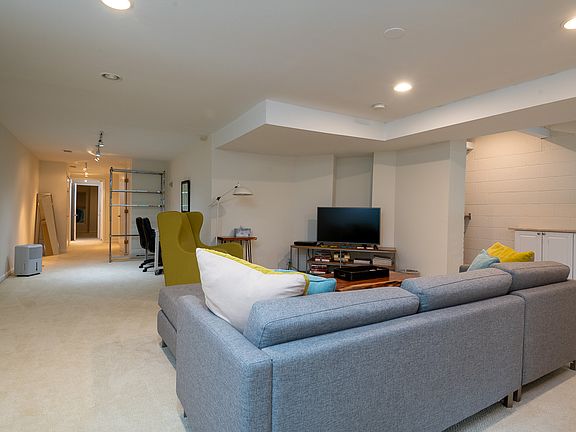 2310 20TH ST NW-7_07202022