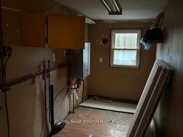 434 E Main St — Photo 12