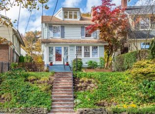 142 Essex Ave, Glen Ridge, NJ 07028