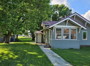 212 N 1st St, Arlington, SD 57212