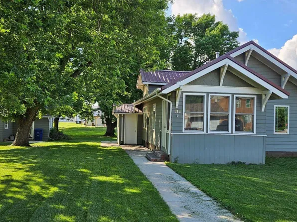 212 N 1st St, Arlington, SD 57212