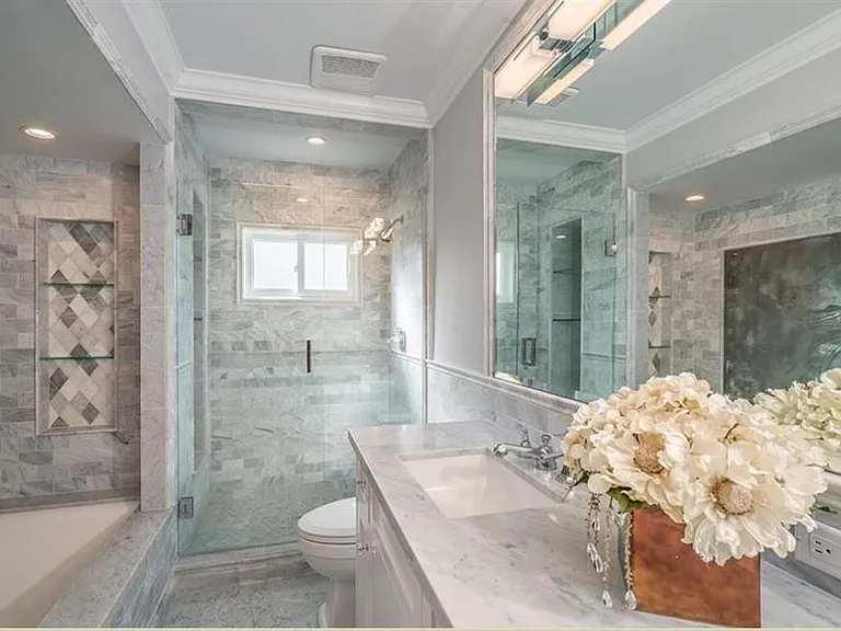 555 Sierra Madre Blvd — Photo 8