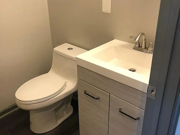 94A17 West St #17 — Photo 13