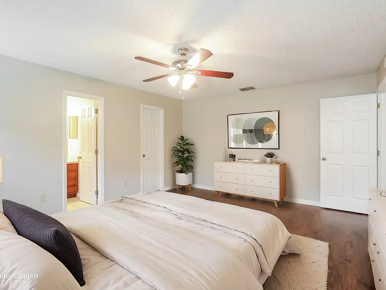 4519 Antler Hill Dr E — Photo 12