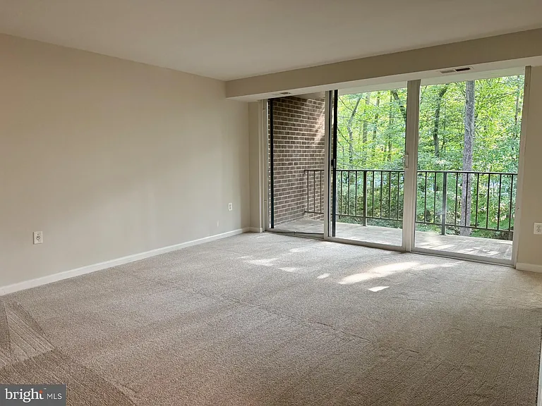 1520 Northgate Sq #11B — Photo 5