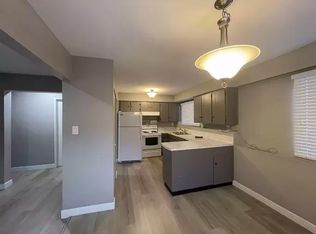 112 Debeck St #1A, New Westminster, BC V3L 5E4