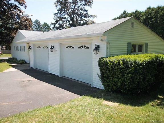 5th image of 5 Woodlawn Ave