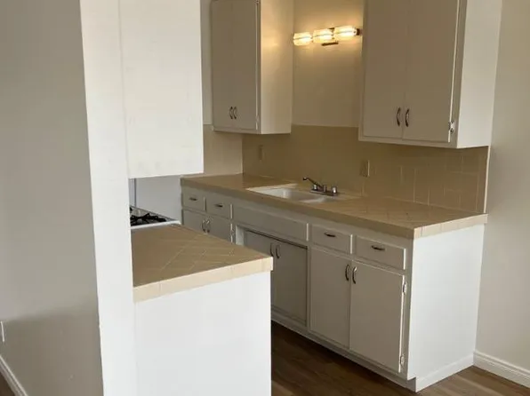 833 Embarcadero Del Mar