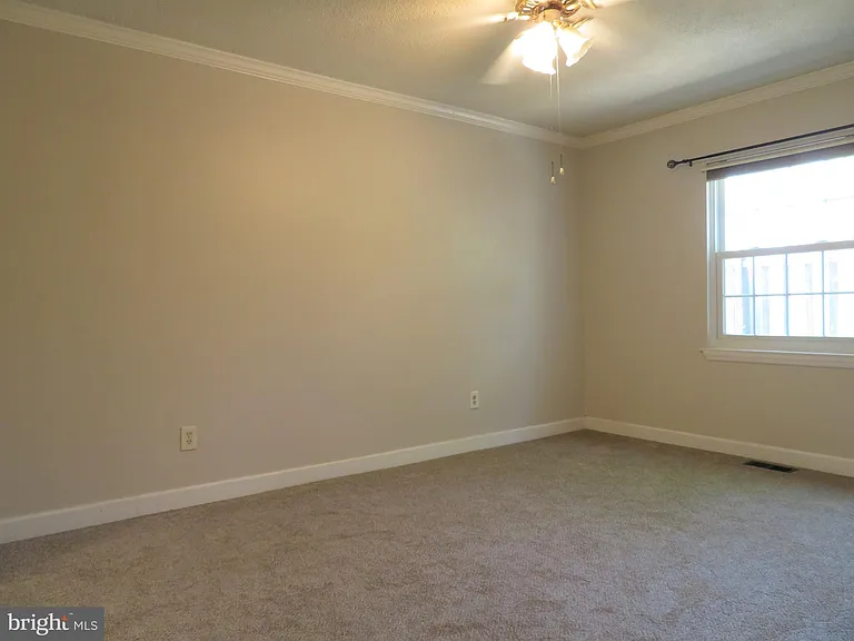 126 Berwick Pl #23B — Photo 12