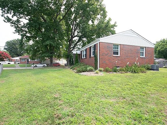 3rd image of 4000 Kilbride Dr