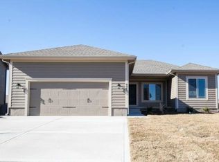 8903 SW 9th Ter, Blue Springs, MO 64064