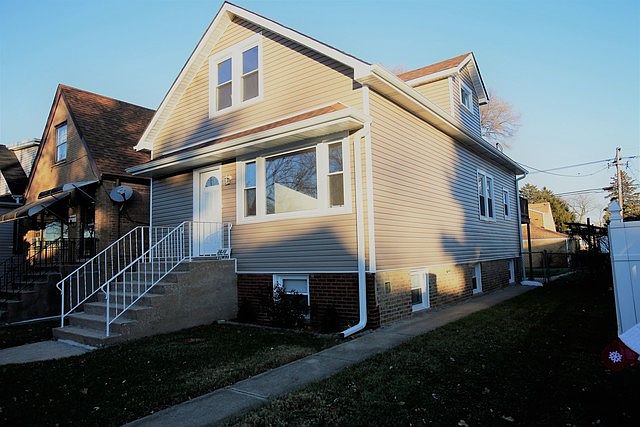 1st image of 2641 N Mont Clare Ave