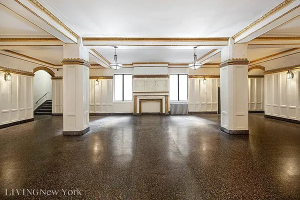 Rented by Living New York | media 9